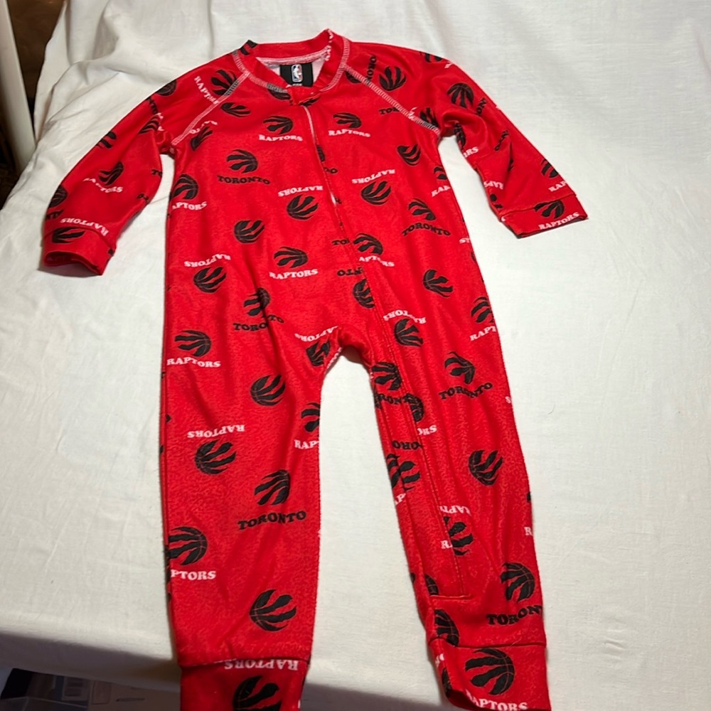 2T Toronto Raptors Basketball footie sleeper